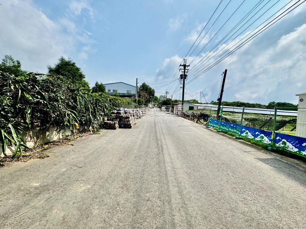 新社絶美農地約５０８４坪房屋室內格局與周邊環境