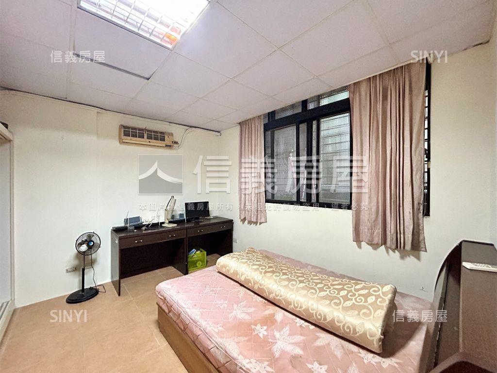 近南勢角站●有車庫透天厝房屋室內格局與周邊環境