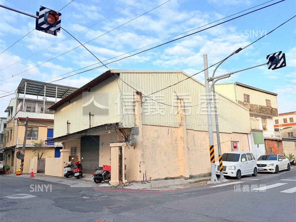 大面寬三角窗透天｜副都心房屋室內格局與周邊環境