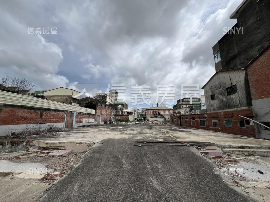 佳里和平街大面寬持分地房屋室內格局與周邊環境