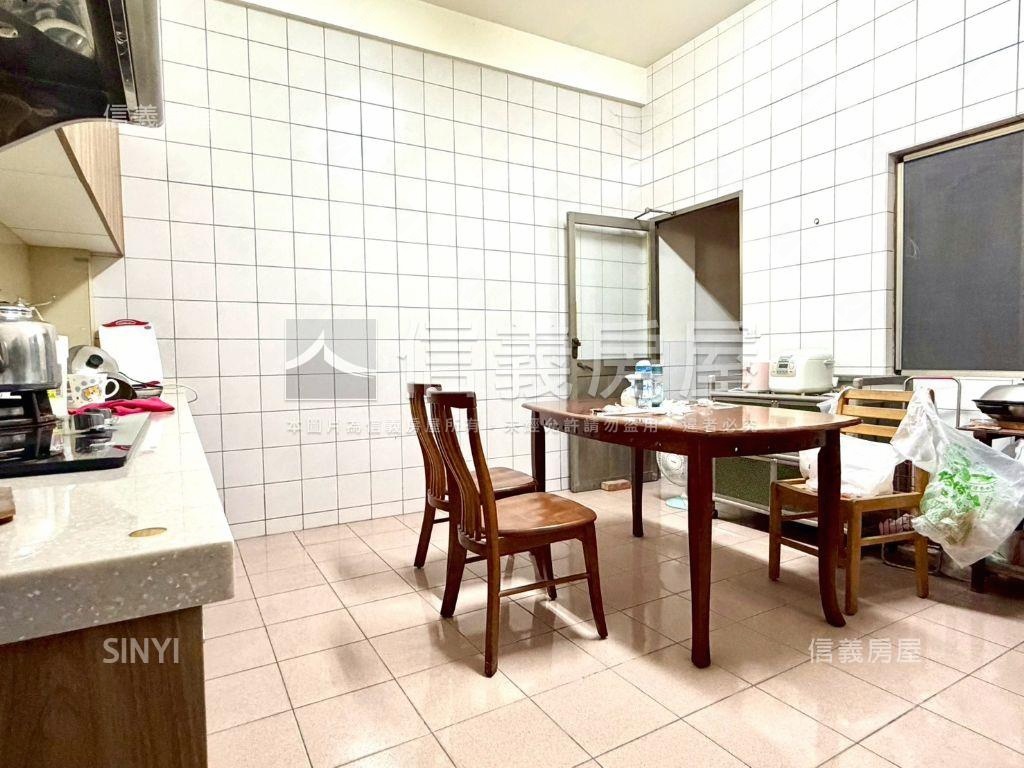 值得關注的稀有活巷車墅房屋室內格局與周邊環境