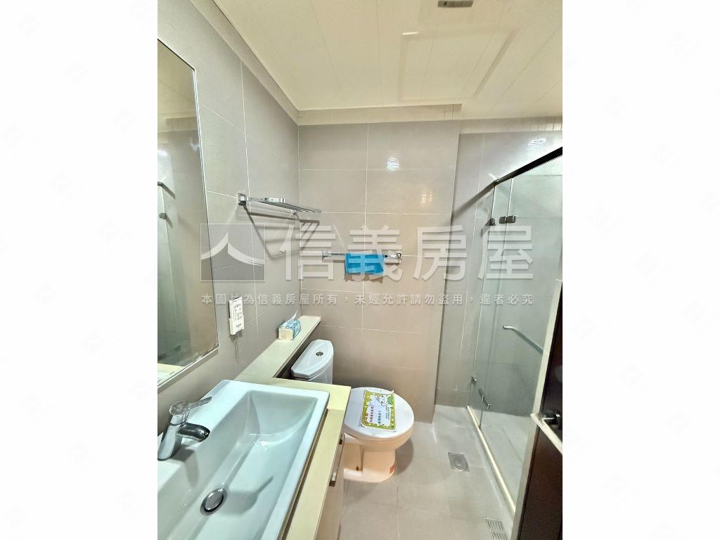 專任。桃大泰極美３房車位房屋室內格局與周邊環境