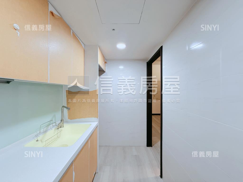 市鎮之櫻中高樓２房平車房屋室內格局與周邊環境