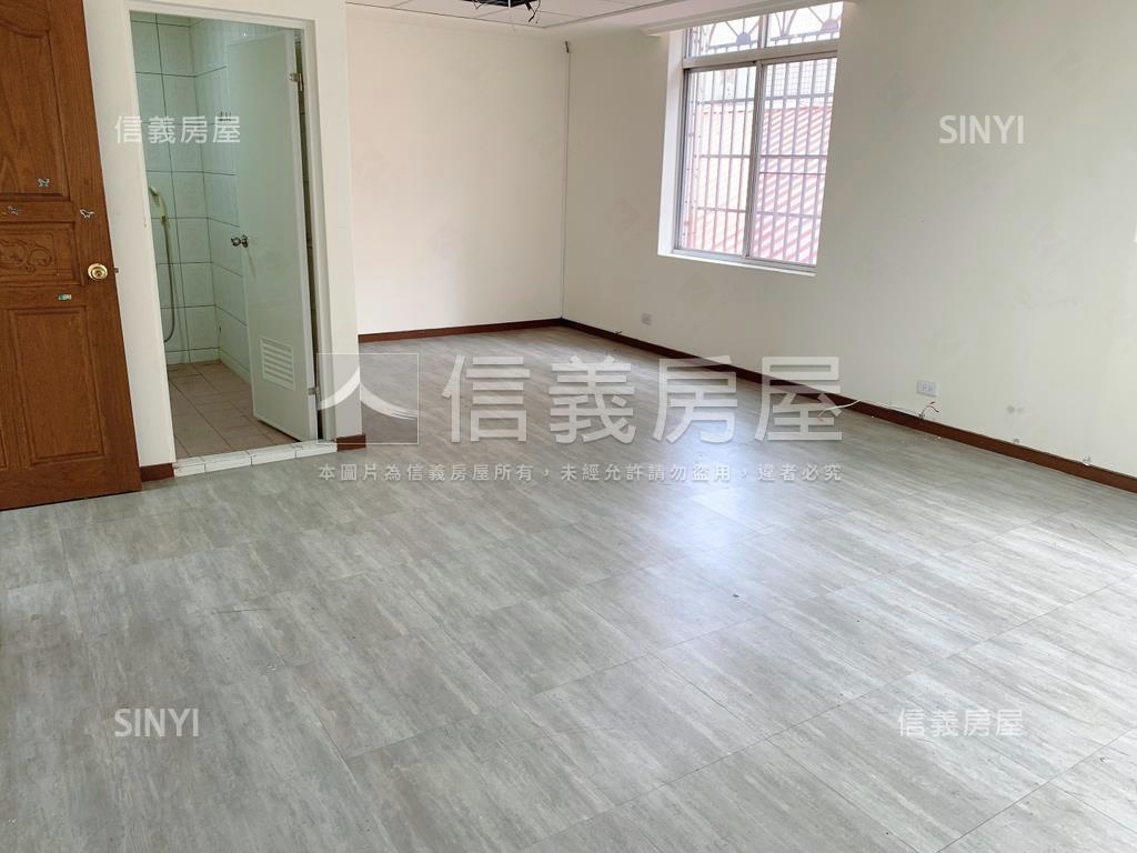 文橫二路角窗透店房屋室內格局與周邊環境