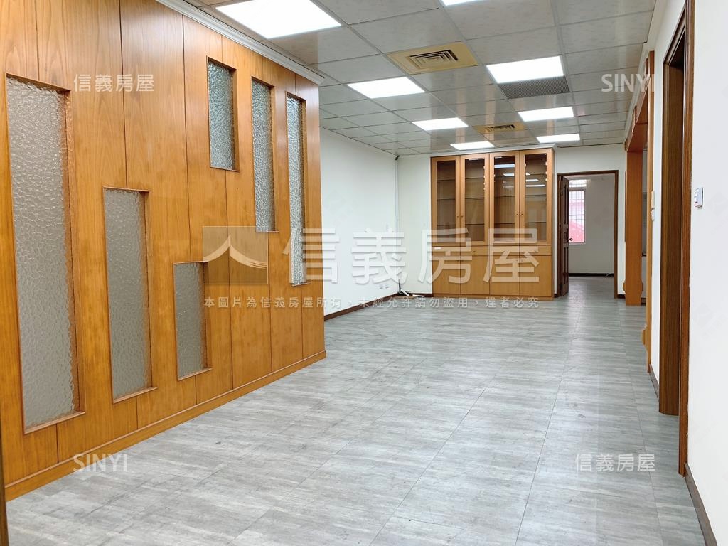 文橫二路角窗透店房屋室內格局與周邊環境