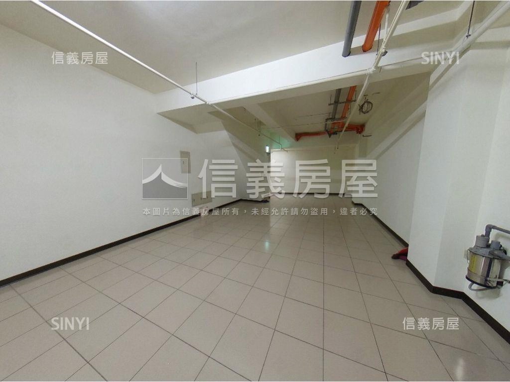 深耕六挑高設計別墅房屋室內格局與周邊環境