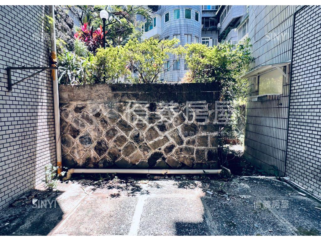 天母甲桂林車位一樓房屋室內格局與周邊環境