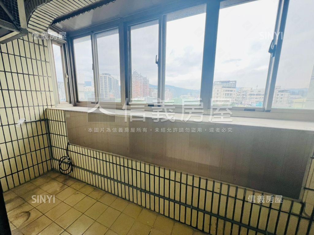 康寧街一層一戶４房大空間房屋室內格局與周邊環境