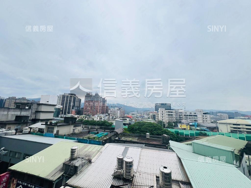 康寧街一層一戶４房大空間房屋室內格局與周邊環境