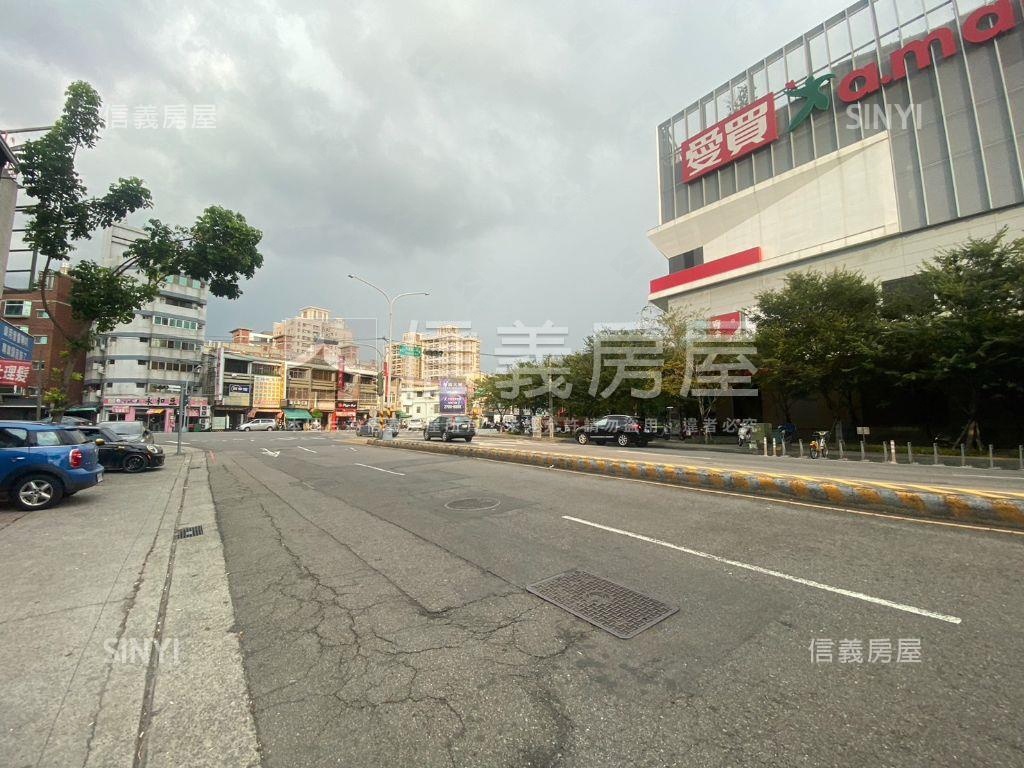 近水湳經貿園區金店面房屋室內格局與周邊環境