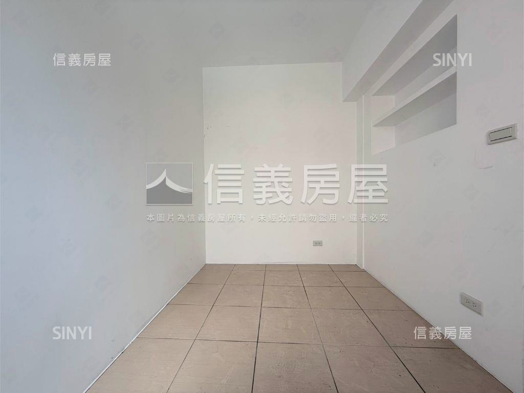 近藝文特區同安街四房車位房屋室內格局與周邊環境