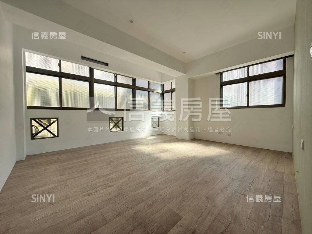 近藝文特區同安街四房車位房屋室內格局與周邊環境