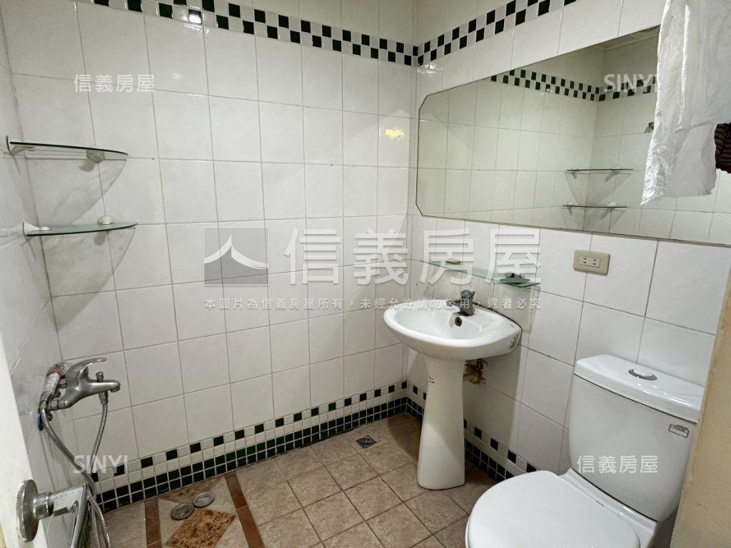 曉明Ｉ世代美三房平車房屋室內格局與周邊環境