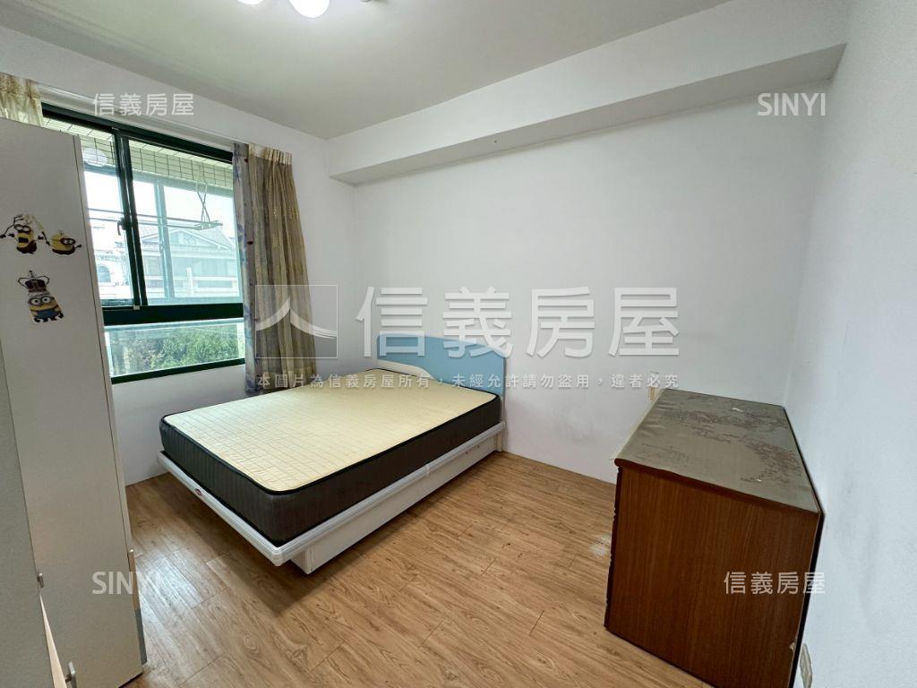 曉明Ｉ世代美三房平車房屋室內格局與周邊環境