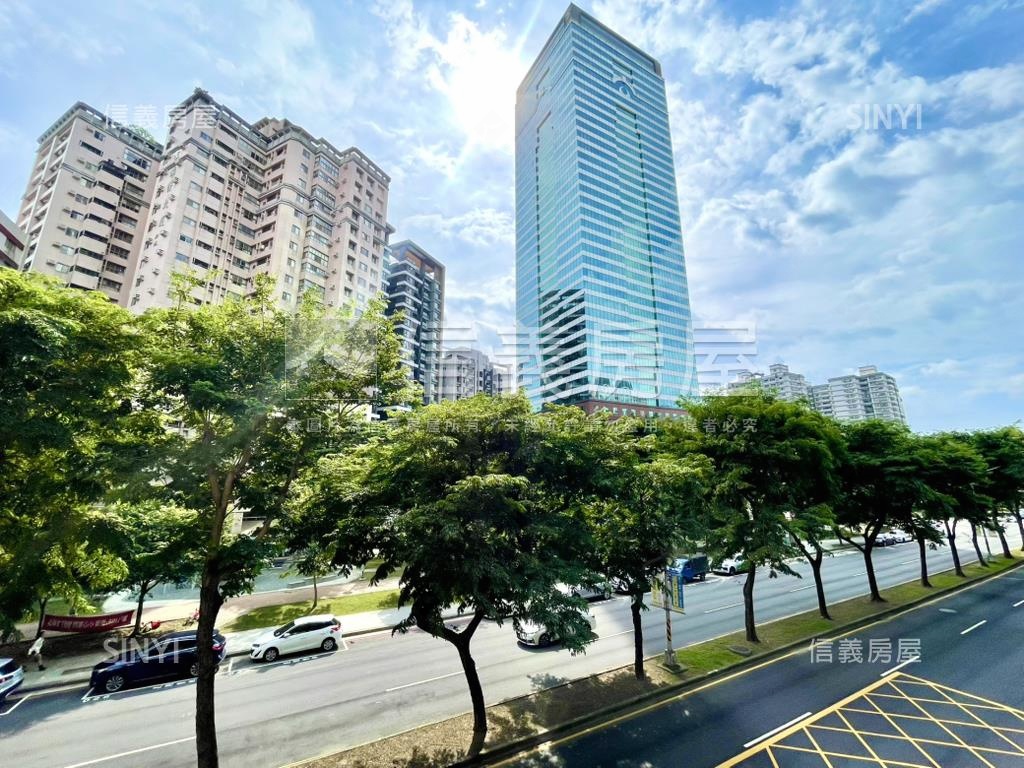 維多利亞四房平車房屋室內格局與周邊環境