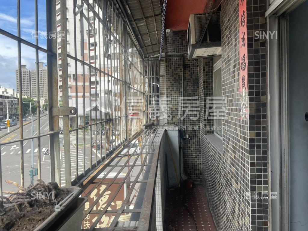 近康橋河畔兩房房屋室內格局與周邊環境