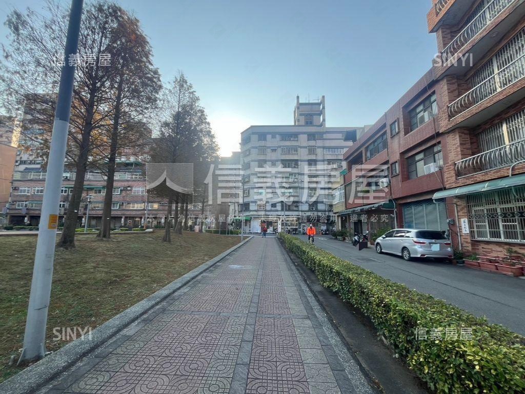 面公園龍安透天房屋室內格局與周邊環境