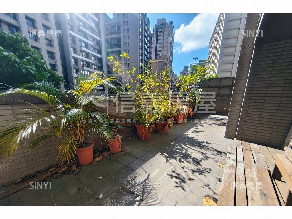 綠茵‧藍天‧水豔雙露台房屋室內格局與周邊環境