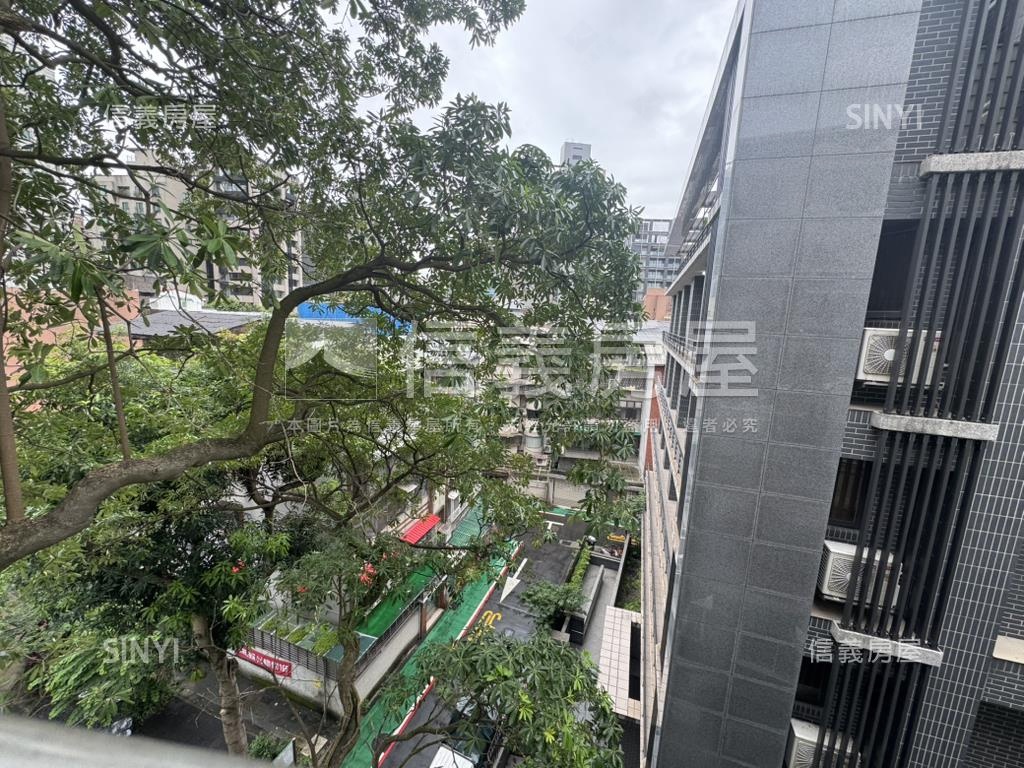 杭州南電梯頂加大戶房屋室內格局與周邊環境