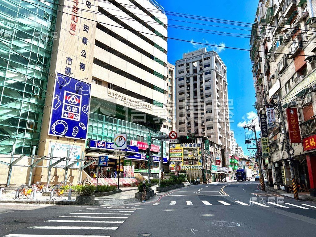 近輕軌捷運●財源廣進１樓房屋室內格局與周邊環境