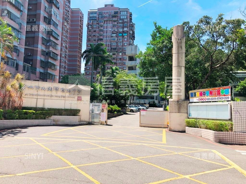 近輕軌捷運●財源廣進１樓房屋室內格局與周邊環境