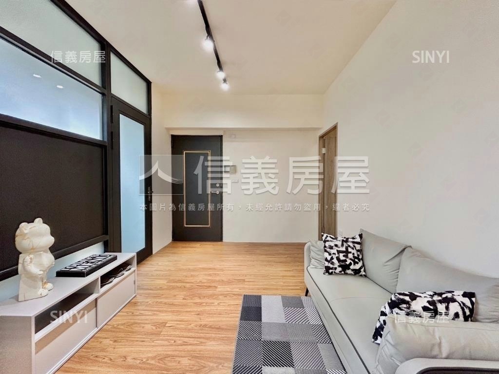 近遠百方正三房房屋室內格局與周邊環境