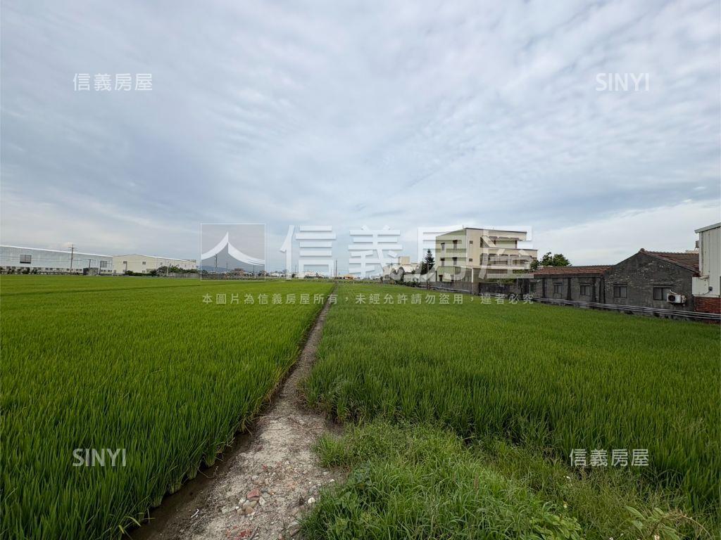 雙面臨路！都計內土地房屋室內格局與周邊環境