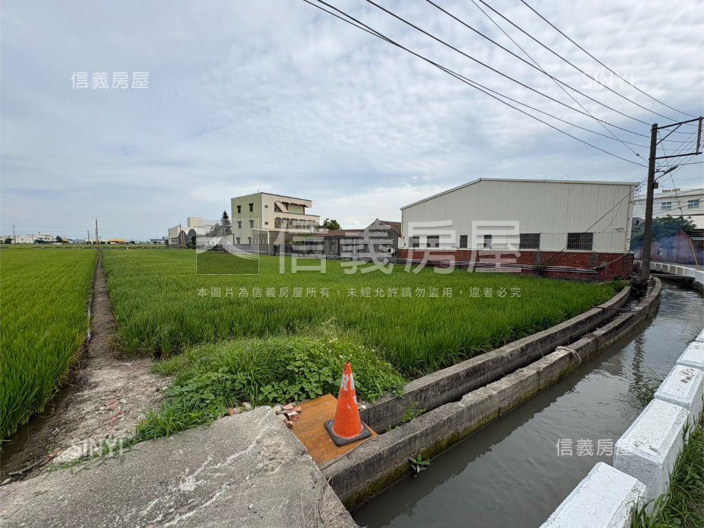 雙面臨路！都計內土地房屋室內格局與周邊環境