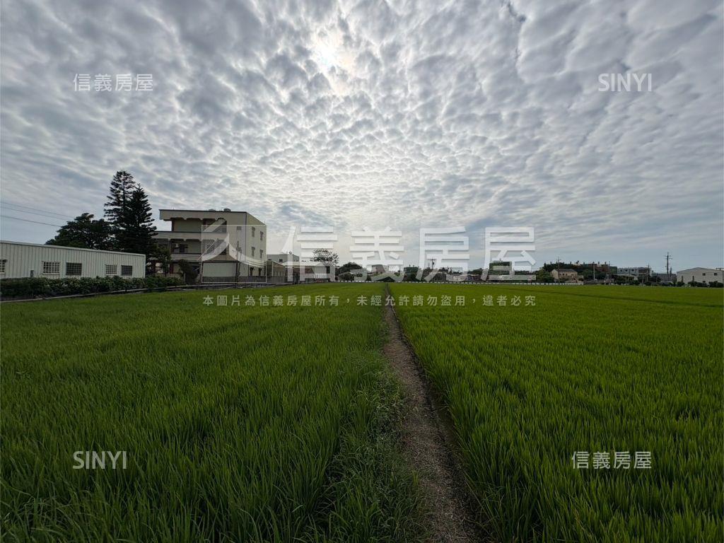 雙面臨路！都計內土地房屋室內格局與周邊環境