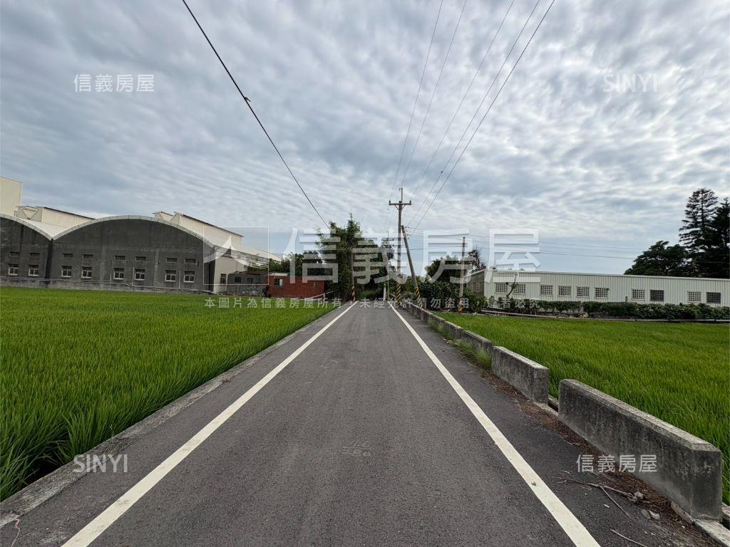 雙面臨路！都計內土地房屋室內格局與周邊環境