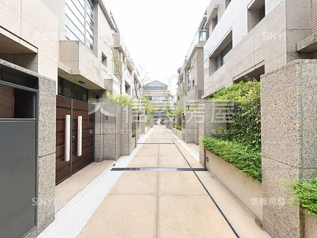 七期西側【理和抱樸】別墅房屋室內格局與周邊環境