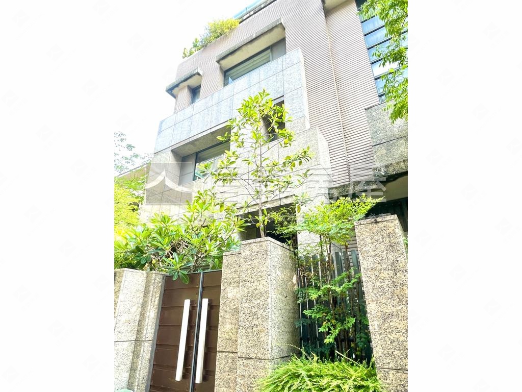 七期西側【理和抱樸】別墅房屋室內格局與周邊環境