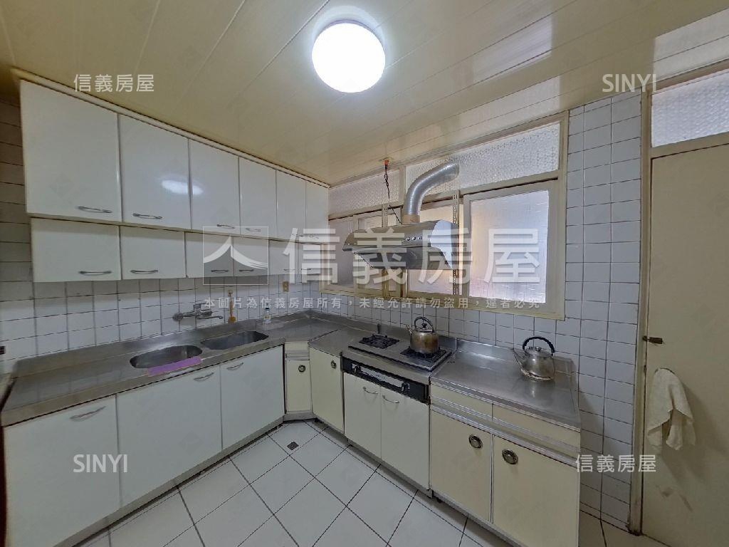 ★近捷運稀有三樓美宅★房屋室內格局與周邊環境
