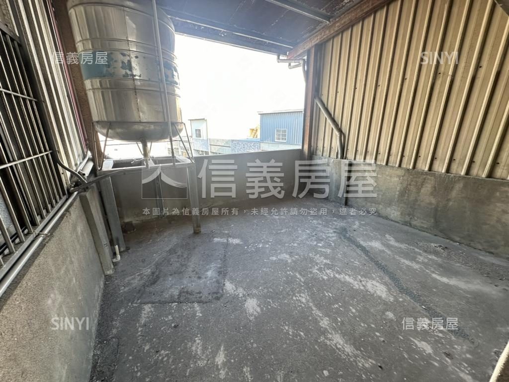 正中華西路店面房屋室內格局與周邊環境