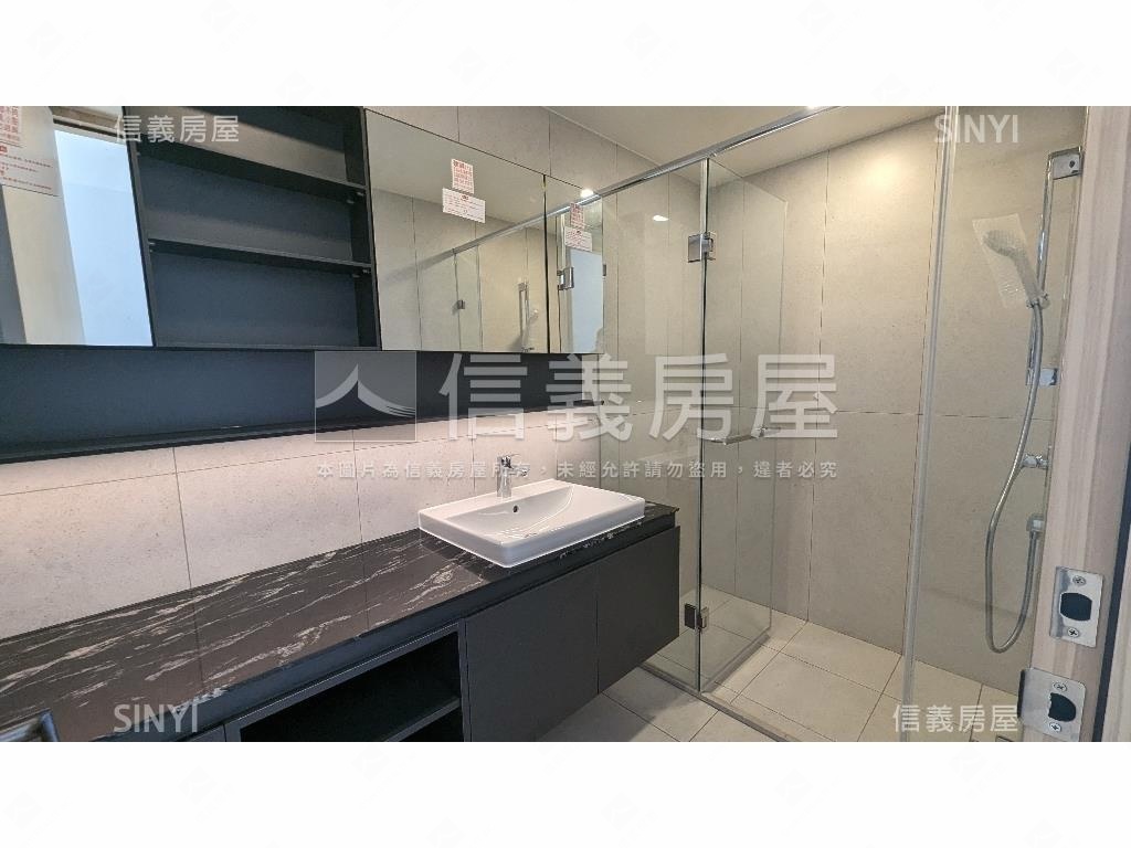 鉅虹映一彎綠朝南三房平車房屋室內格局與周邊環境