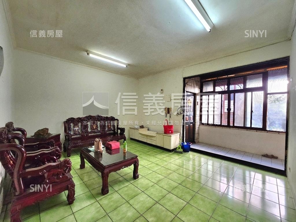 中正路公寓二樓房屋室內格局與周邊環境