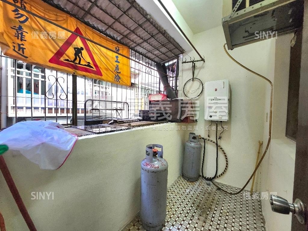 中正路公寓二樓房屋室內格局與周邊環境
