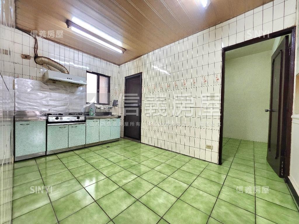中正路公寓二樓房屋室內格局與周邊環境