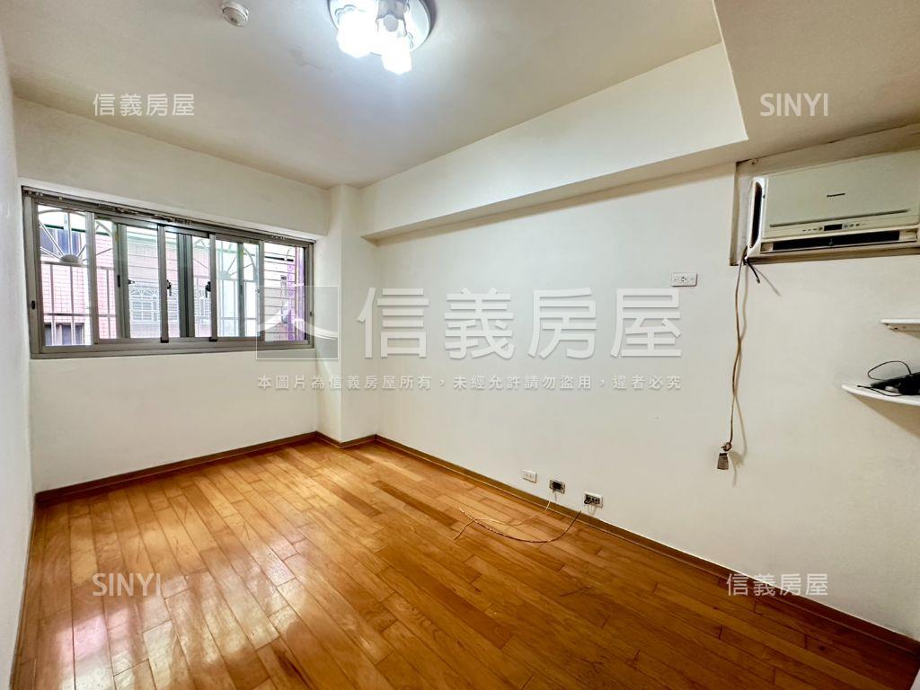 稀有方正電梯三房房屋室內格局與周邊環境