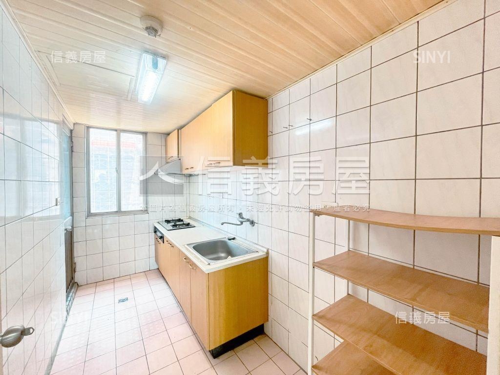中科次頂樓質感三房可談房屋室內格局與周邊環境