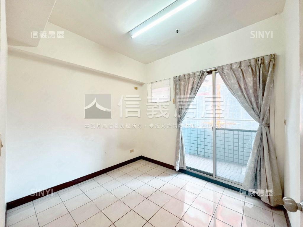 中科次頂樓質感三房可談房屋室內格局與周邊環境