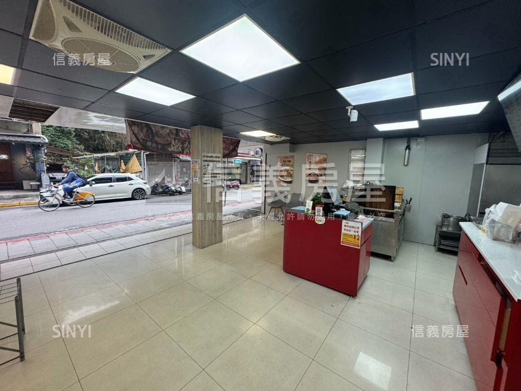 福興路大面寬黃金店面房屋室內格局與周邊環境