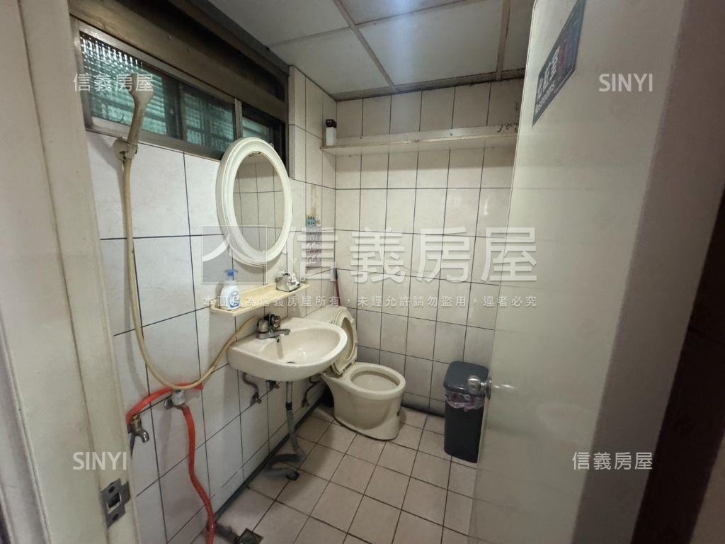 福興路大面寬黃金店面房屋室內格局與周邊環境