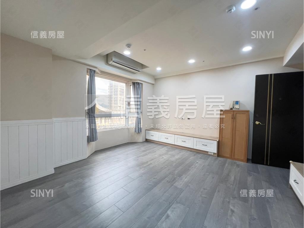 １８甲北歐風３房車位房屋室內格局與周邊環境