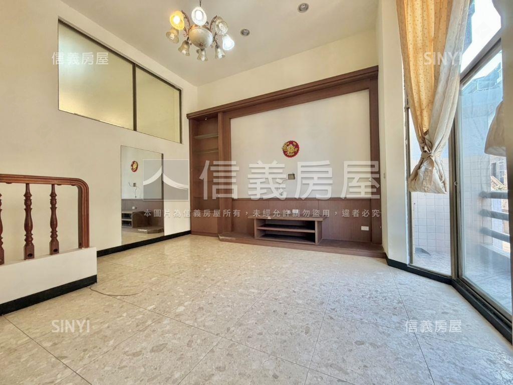 賢北面寬挑高樓中樓車墅房屋室內格局與周邊環境