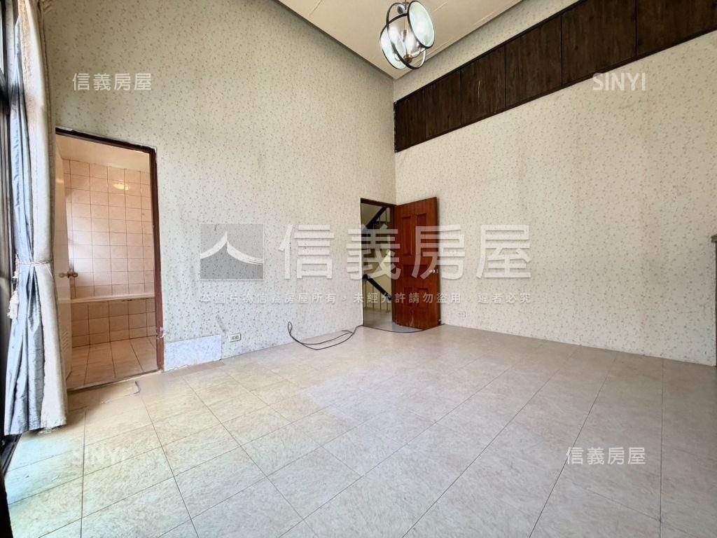 賢北面寬挑高樓中樓車墅房屋室內格局與周邊環境