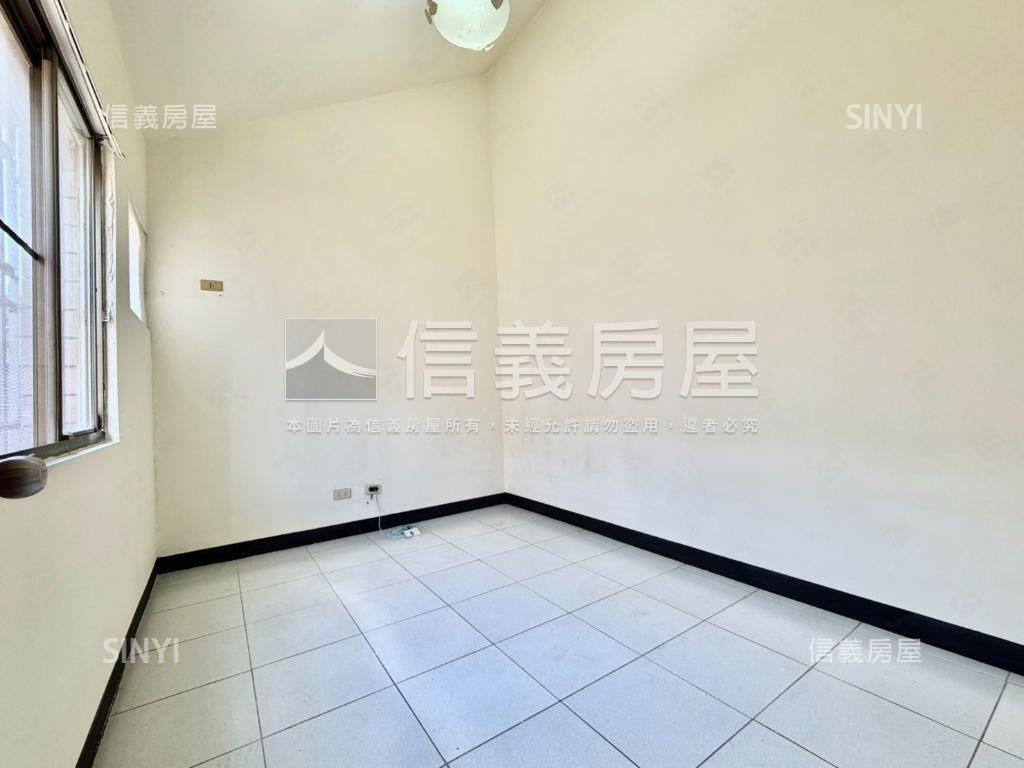 賢北面寬挑高樓中樓車墅房屋室內格局與周邊環境