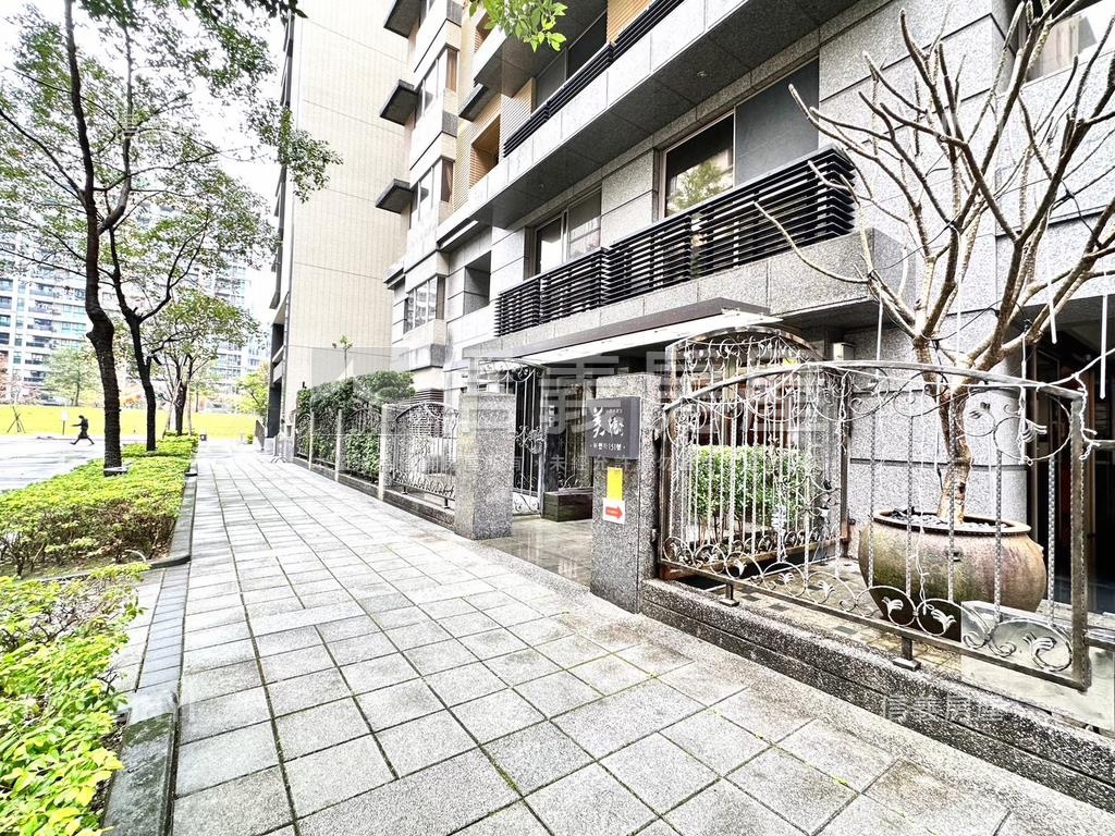 稀有五期美樹邊間三房車位房屋室內格局與周邊環境