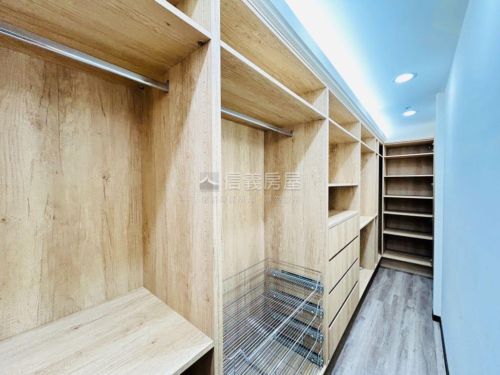 海洋都心１樓中樓房屋室內格局與周邊環境