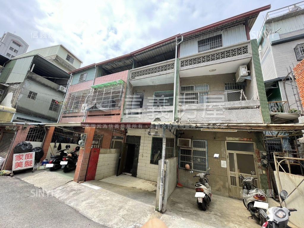 鳳山連號大地坪雙店透房屋室內格局與周邊環境